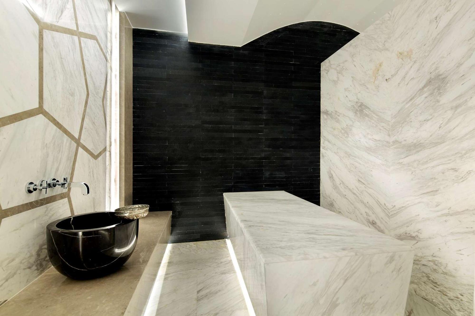 Отель Doubletree By Hilton Istanbul - Piyalepasa Экстерьер фото 3D rendering of a bathroom