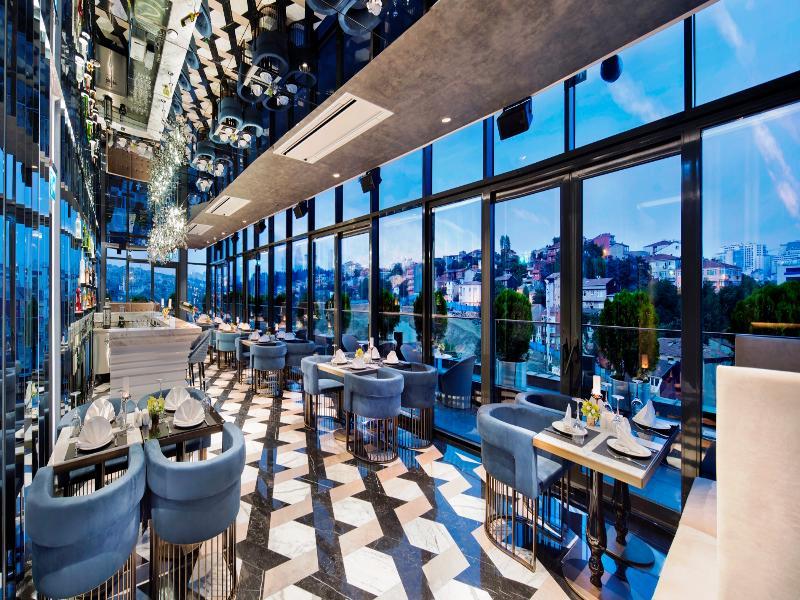 Отель Doubletree By Hilton Istanbul - Piyalepasa Экстерьер фото The 360° Sky Bar
