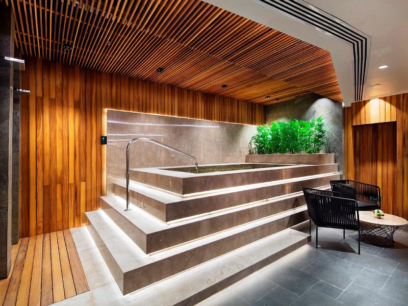 Отель Doubletree By Hilton Istanbul - Piyalepasa Экстерьер фото The spa at The Standard, East Village
